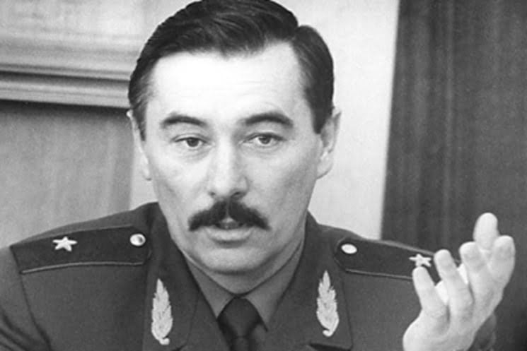 Юрий Николаевич Захаренко